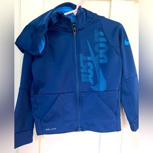 Boy’s 3T Nike Dri-Fit lightweight jacket